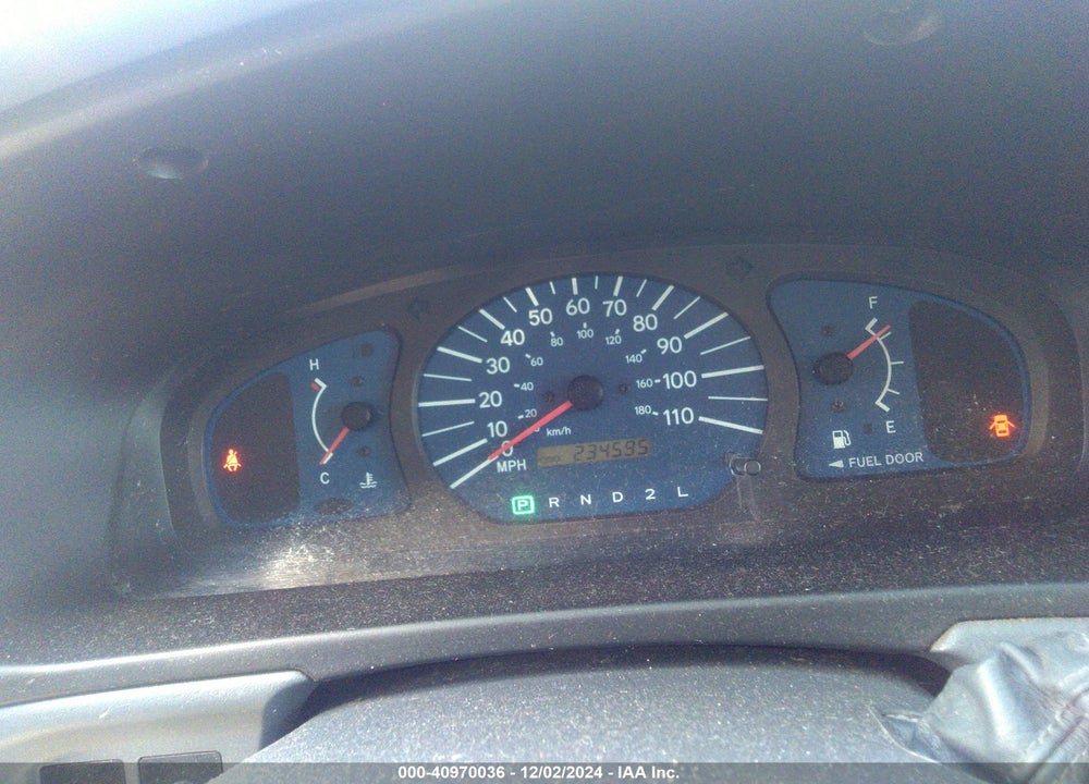 2002 TOYOTA SIENNA CE VIN: 4T3ZF19C22U438543