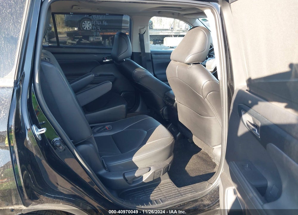 2023 TOYOTA HIGHLANDER XLE VIN: 5TDKDRAH2PS014608