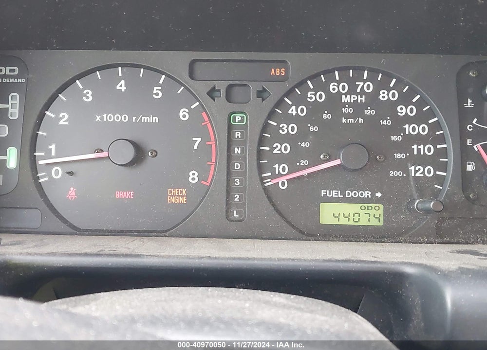 1999 ISUZU TROOPER S VIN: JACDJ58X2X7925473