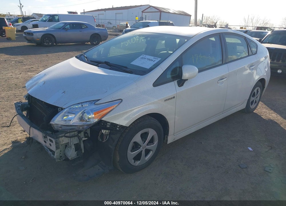 2013 TOYOTA PRIUS TWO VIN: JTDKN3DU8D5588294