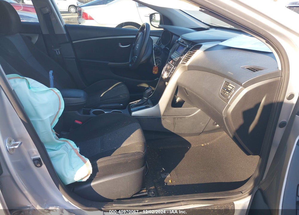 2016 HYUNDAI ELANTRA GT VIN: KMHD35LH9GU311898
