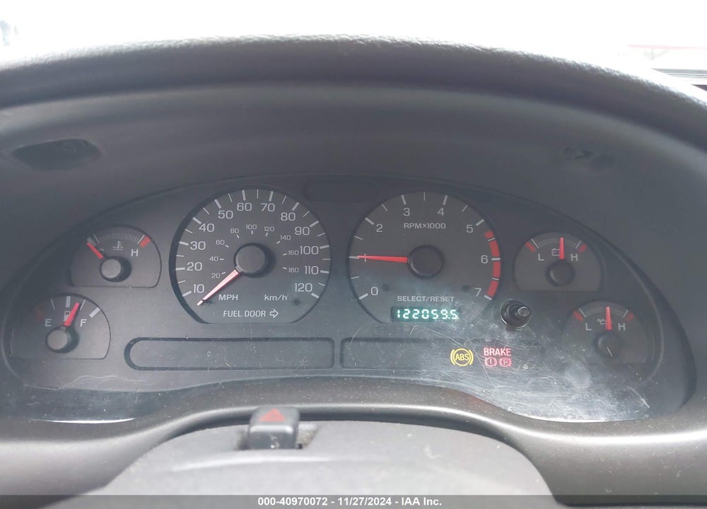 1999 FORD MUSTANG VIN: 1FAFP4043XF133249
