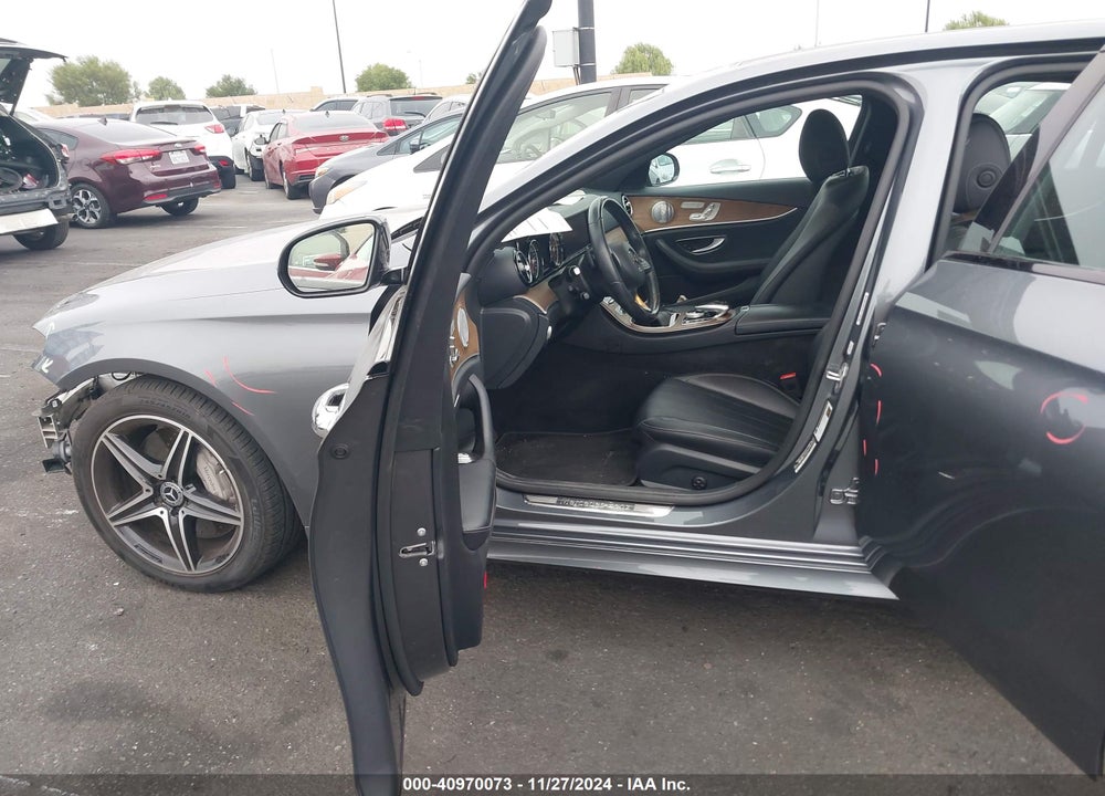 2018 MERCEDES-BENZ E 300 VIN: WDDZF4JB6JA442988
