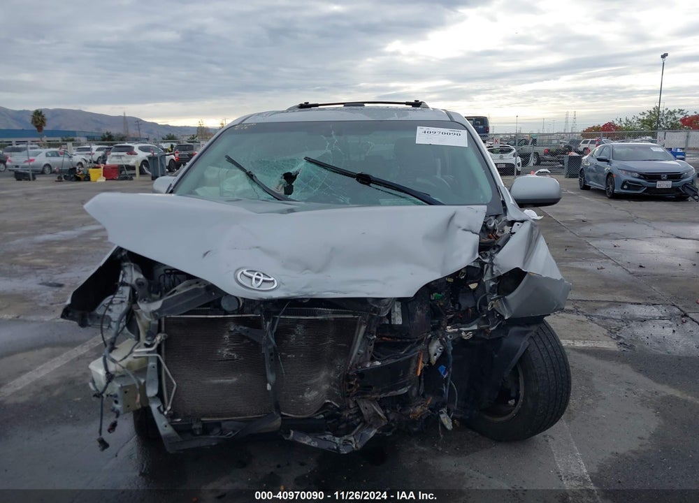 2012 TOYOTA SIENNA XLE LIMITED VIN: 5TDDK3DC9CS042847