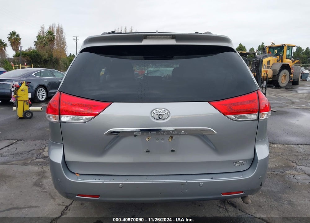 2012 TOYOTA SIENNA XLE LIMITED VIN: 5TDDK3DC9CS042847
