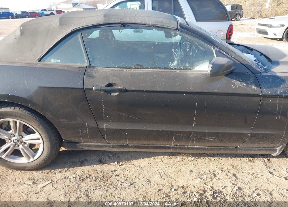2014 FORD MUSTANG V6 VIN: 1ZVBP8EM3E5210663