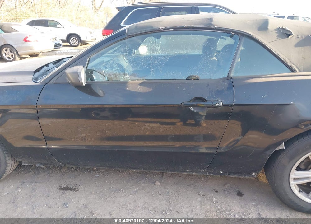 2014 FORD MUSTANG V6 VIN: 1ZVBP8EM3E5210663
