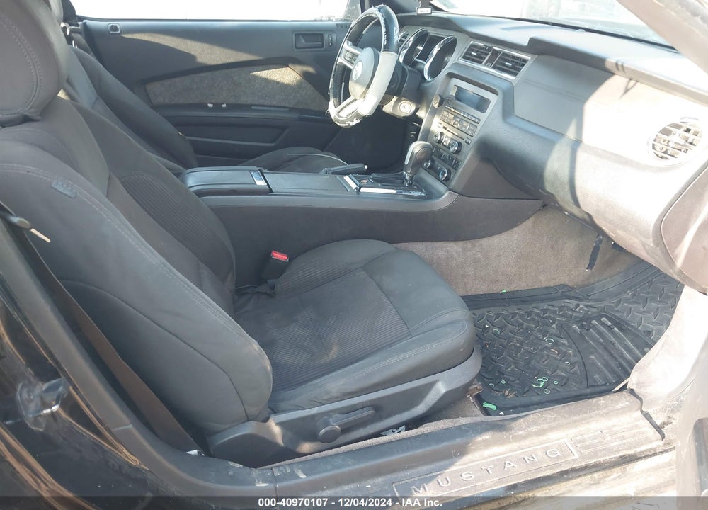2014 FORD MUSTANG V6 VIN: 1ZVBP8EM3E5210663