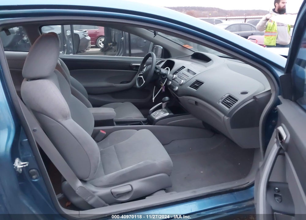 2011 HONDA CIVIC LX VIN: 2HGFG1B64BH513104