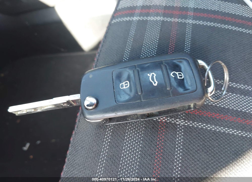 2012 VOLKSWAGEN GTI 2-DOOR VIN: WVWFV7AJ3CW251253