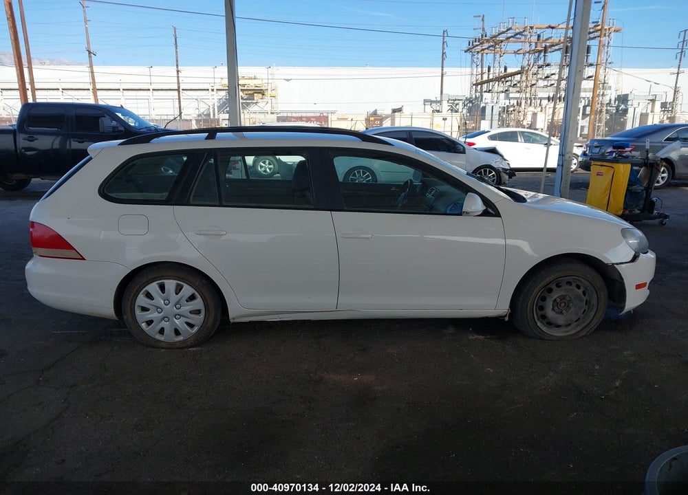 2013 VOLKSWAGEN JETTA SPORTWAGEN 2.5L S VIN: 3VWPP7AJ1DM692733