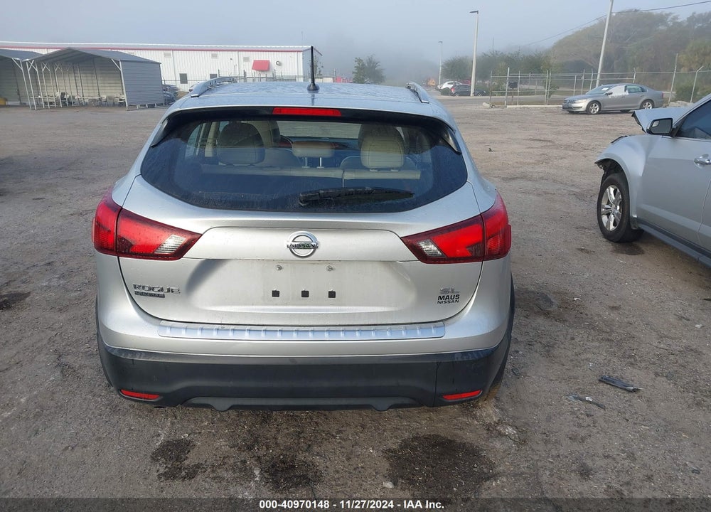2018 NISSAN ROGUE SPORT SL VIN: JN1BJ1CP3JW500563