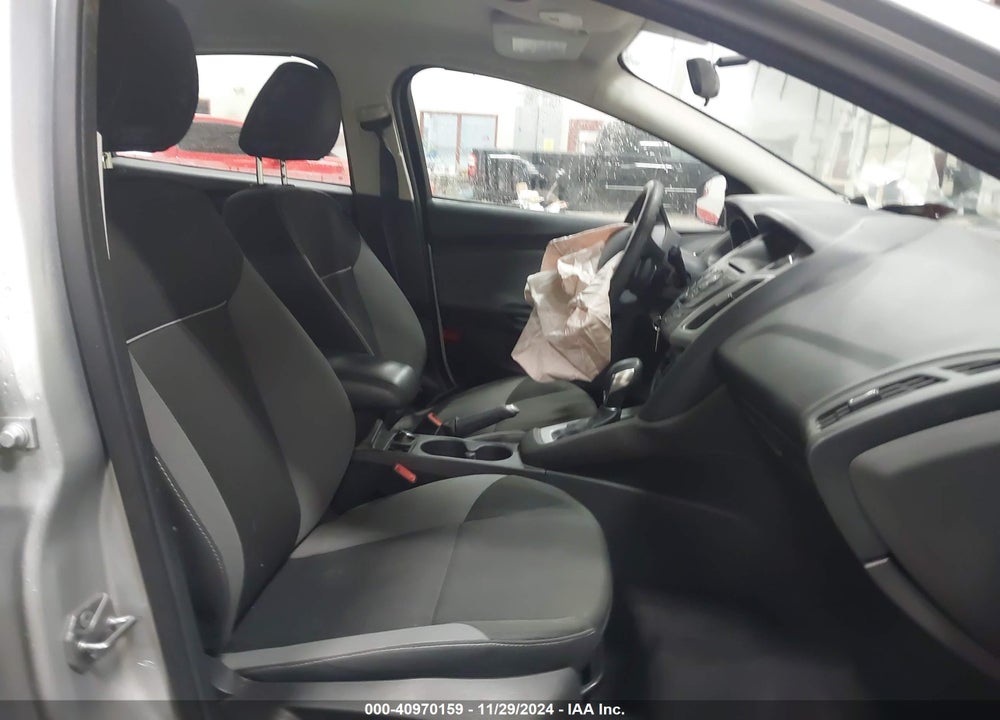 2014 FORD FOCUS SE VIN: 1FADP3F29EL247360