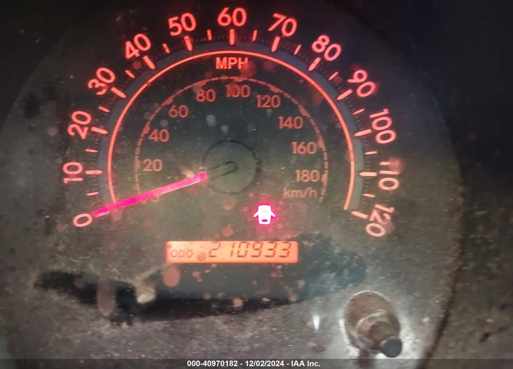 2011 TOYOTA TUNDRA GRADE 5.7L V8 VIN: 5TFEY5F18BX106895