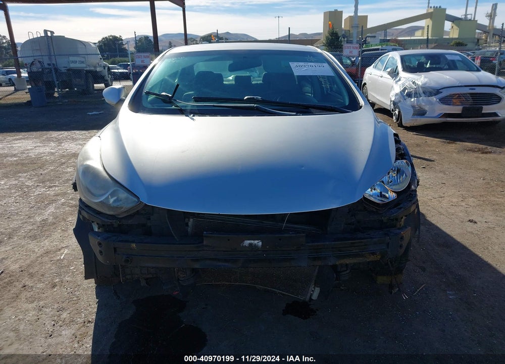 2013 HYUNDAI ELANTRA VIN: KMHDH4AE8DU541755