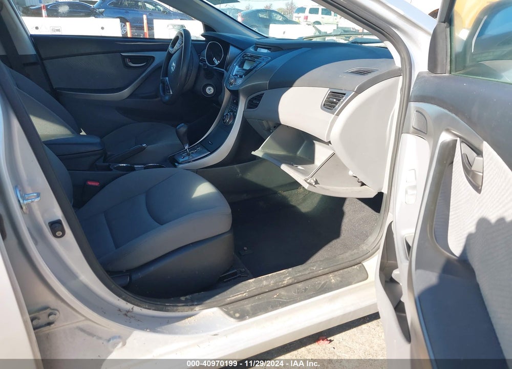 2013 HYUNDAI ELANTRA VIN: KMHDH4AE8DU541755