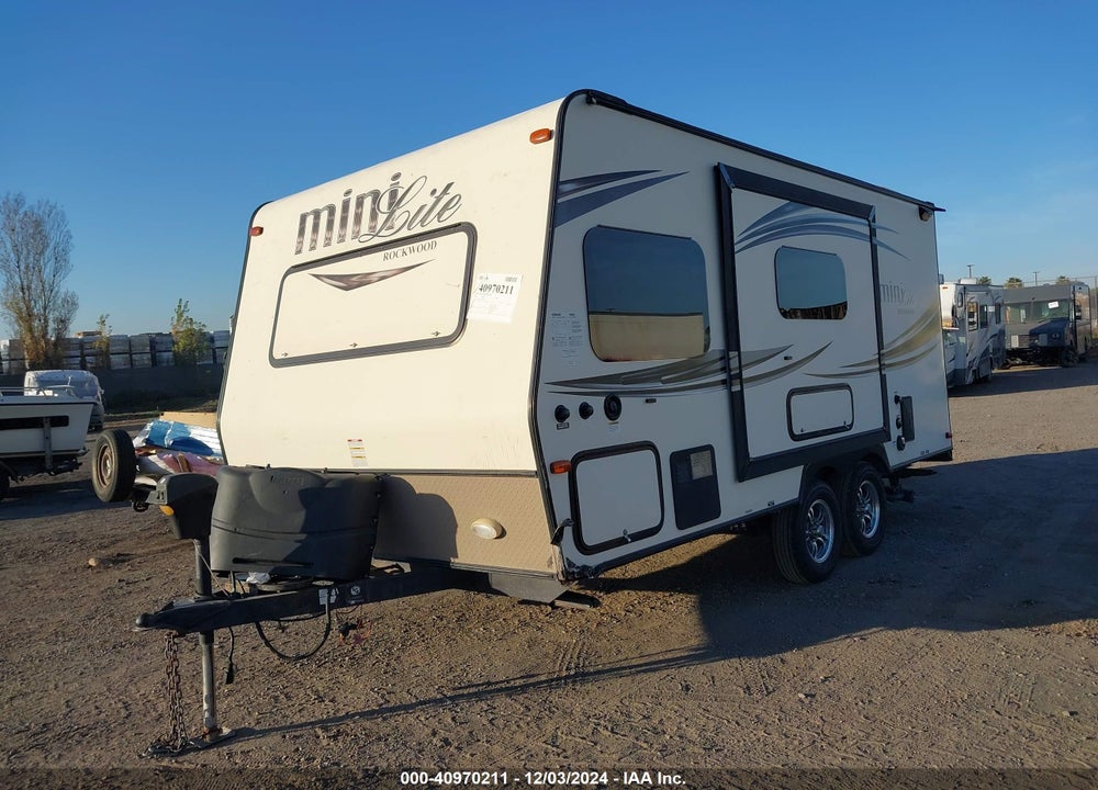 2016 ROCKWOOD CCH VIN: 4X4TRLT25GD406645