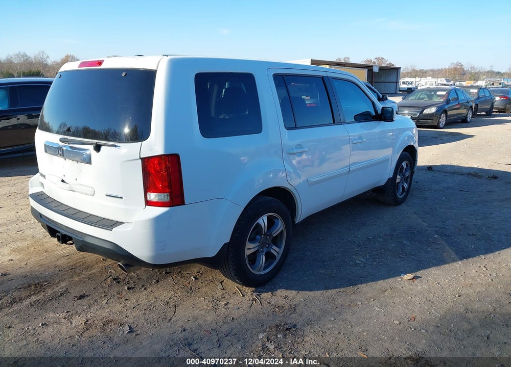 2015 HONDA PILOT SE VIN: 5FNYF3H34FB009375