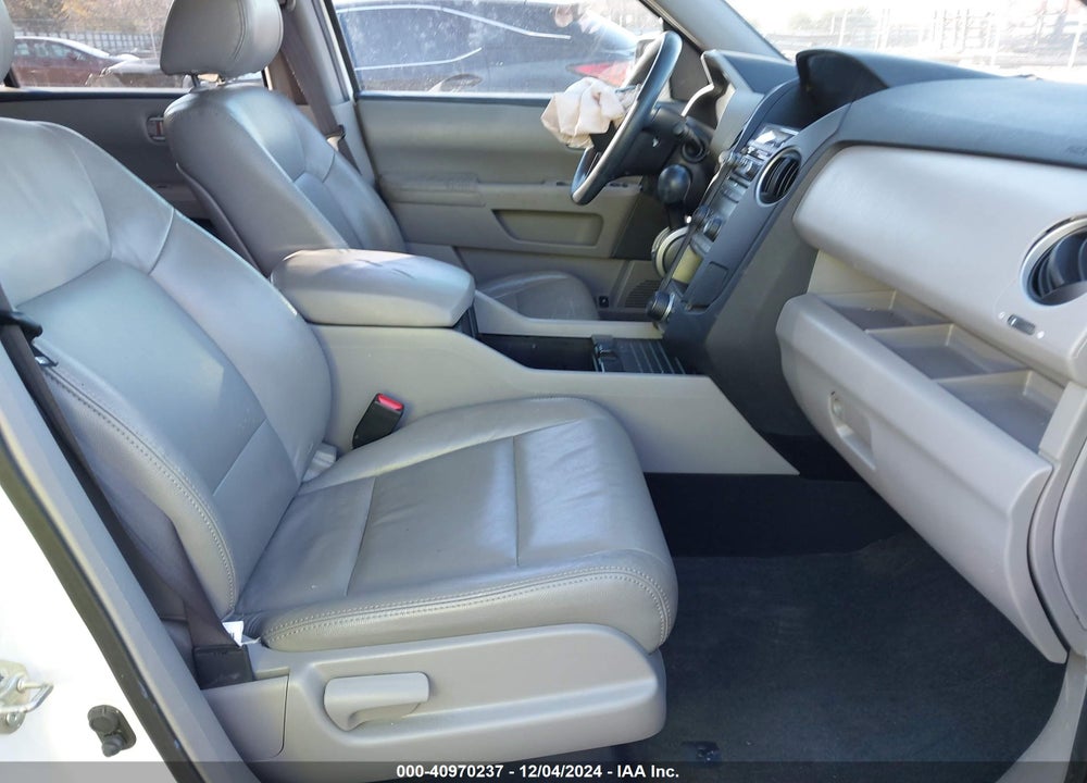 2015 HONDA PILOT SE VIN: 5FNYF3H34FB009375