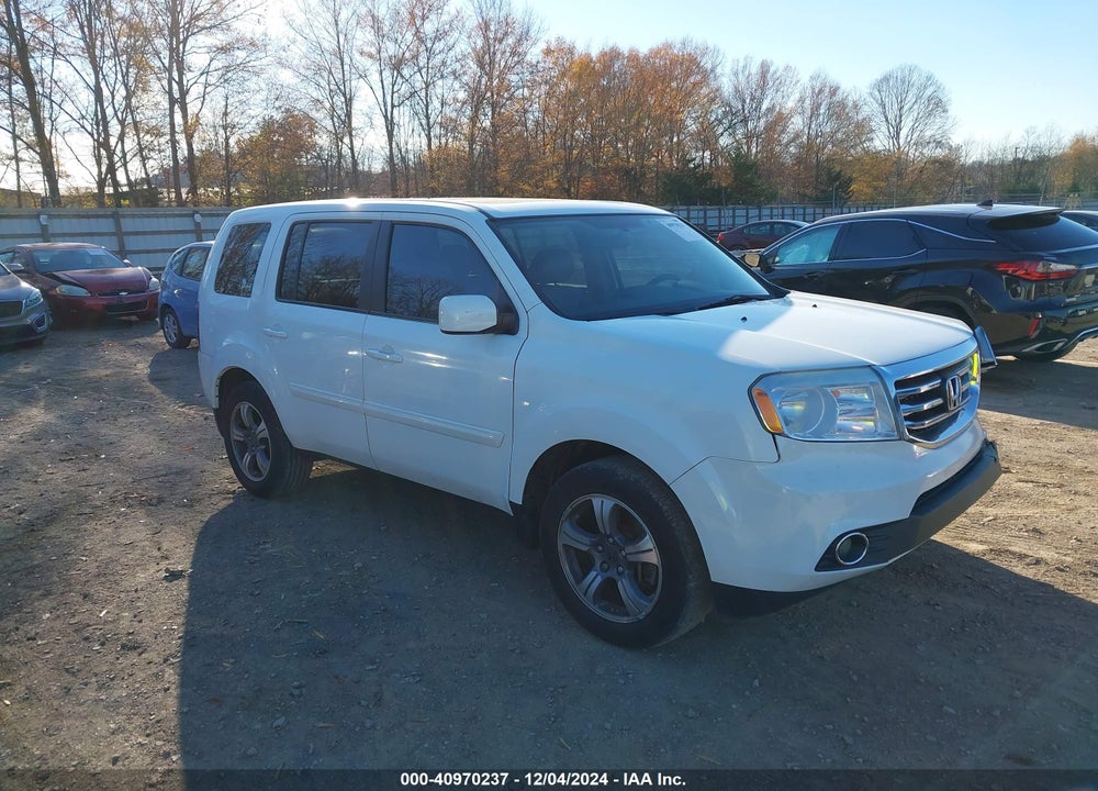 2015 HONDA PILOT SE VIN: 5FNYF3H34FB009375