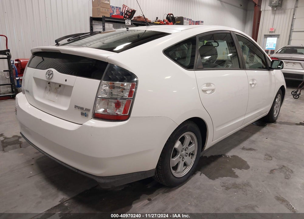 2005 TOYOTA PRIUS VIN: JTDKB20U753084387