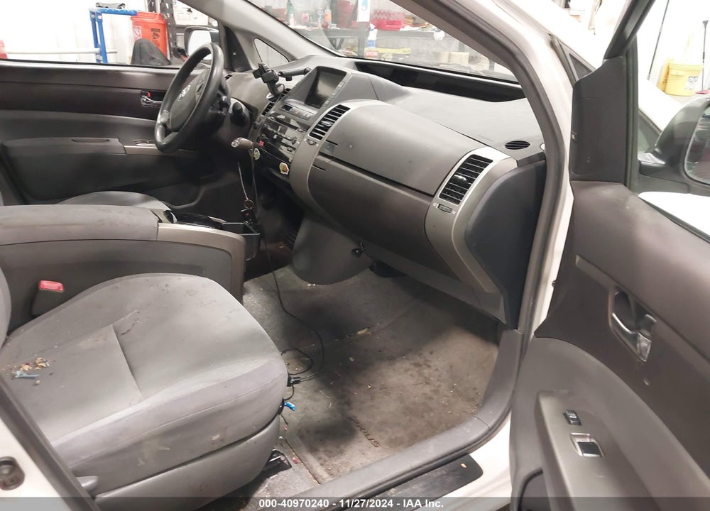 2005 TOYOTA PRIUS VIN: JTDKB20U753084387