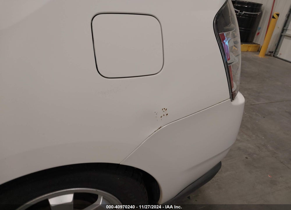 2005 TOYOTA PRIUS VIN: JTDKB20U753084387
