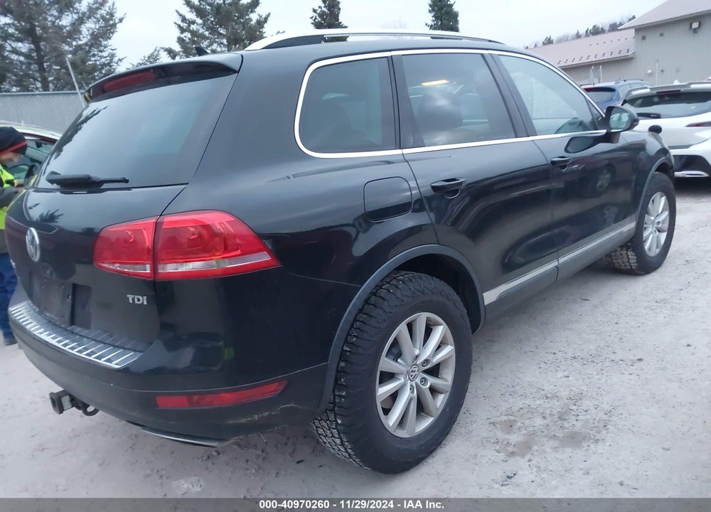 2013 VOLKSWAGEN TOUAREG TDI SPORT VIN: WVGEP9BP0DD012031