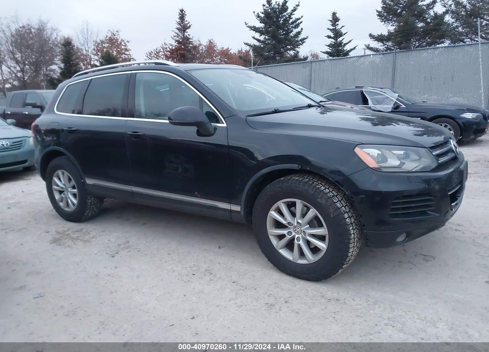 2013 VOLKSWAGEN TOUAREG TDI SPORT VIN: WVGEP9BP0DD012031