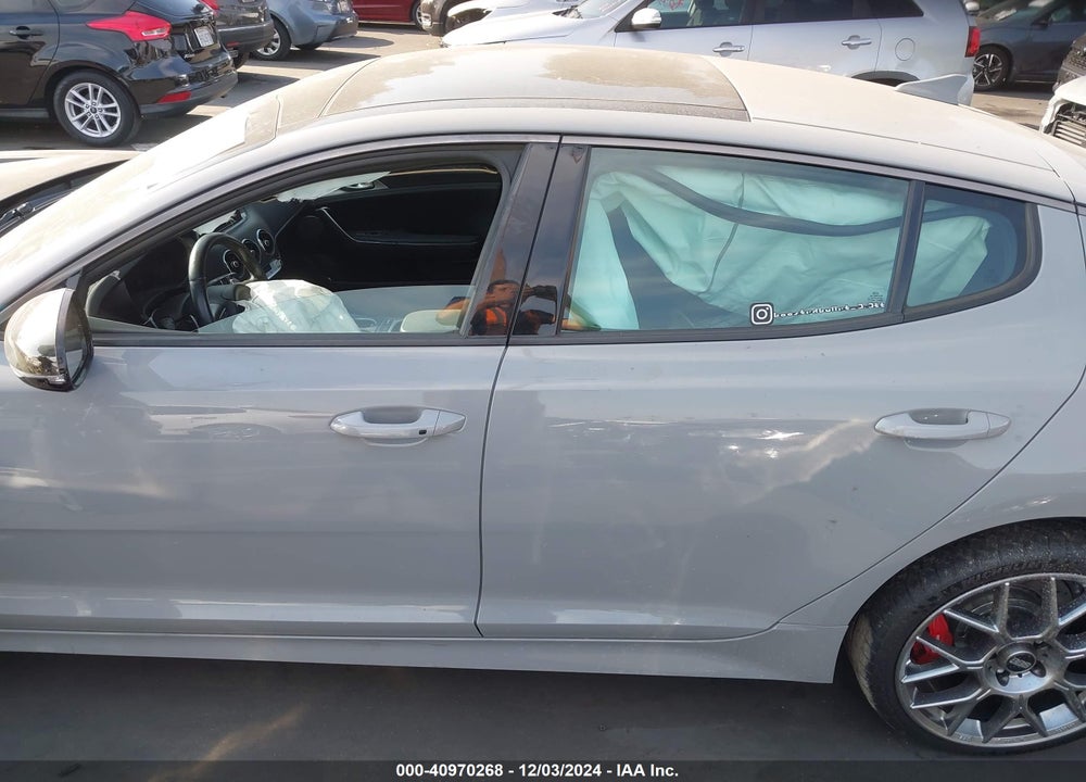 2019 KIA STINGER VIN: KNAE45LC2K6049548