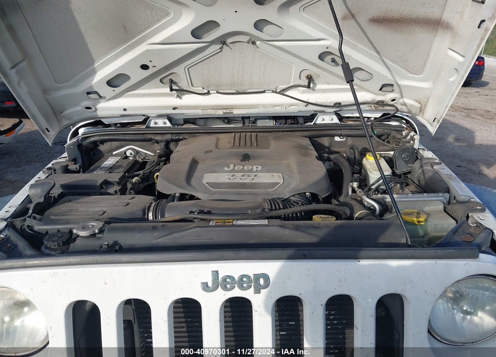 2013 JEEP WRANGLER UNLIMITED SPORT VIN: 1C4BJWDG2DL517207