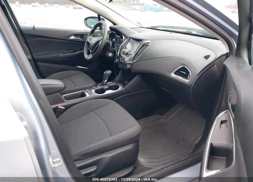2017 CHEVROLET CRUZE LT AUTO VIN: 1G1BE5SM8H7278356