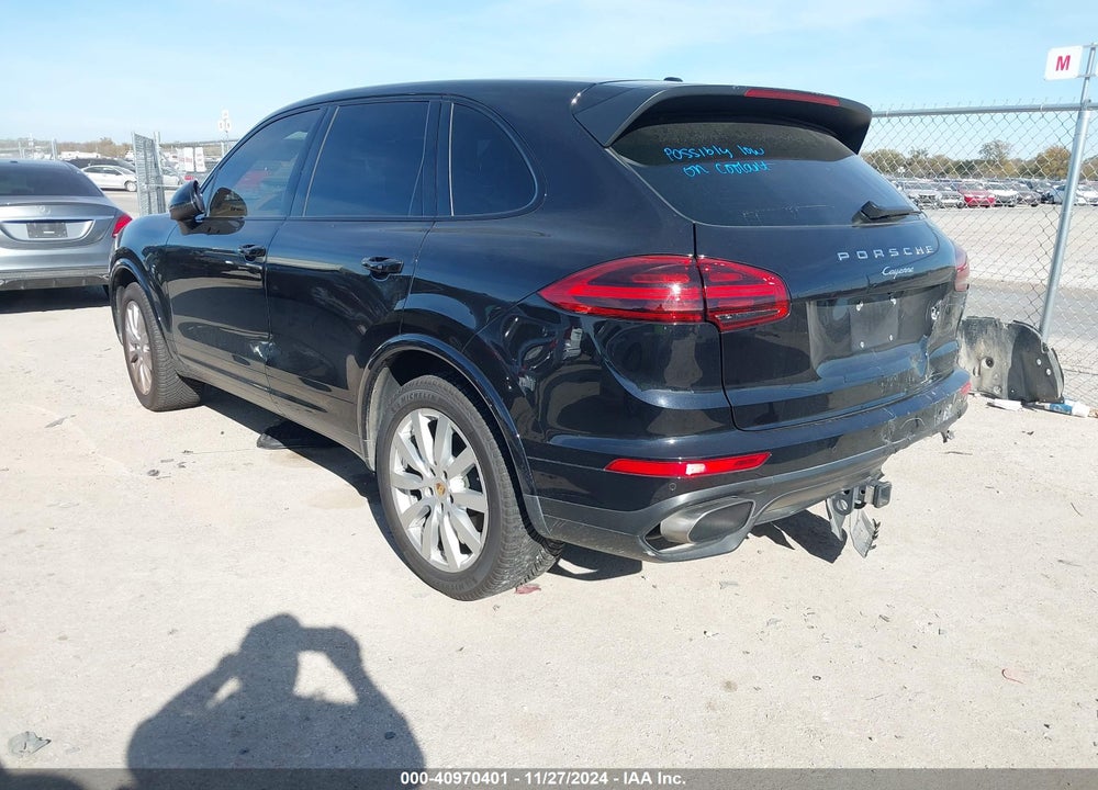 2017 PORSCHE CAYENNE PLATINUM EDITION VIN: WP1AA2A23HKA82561