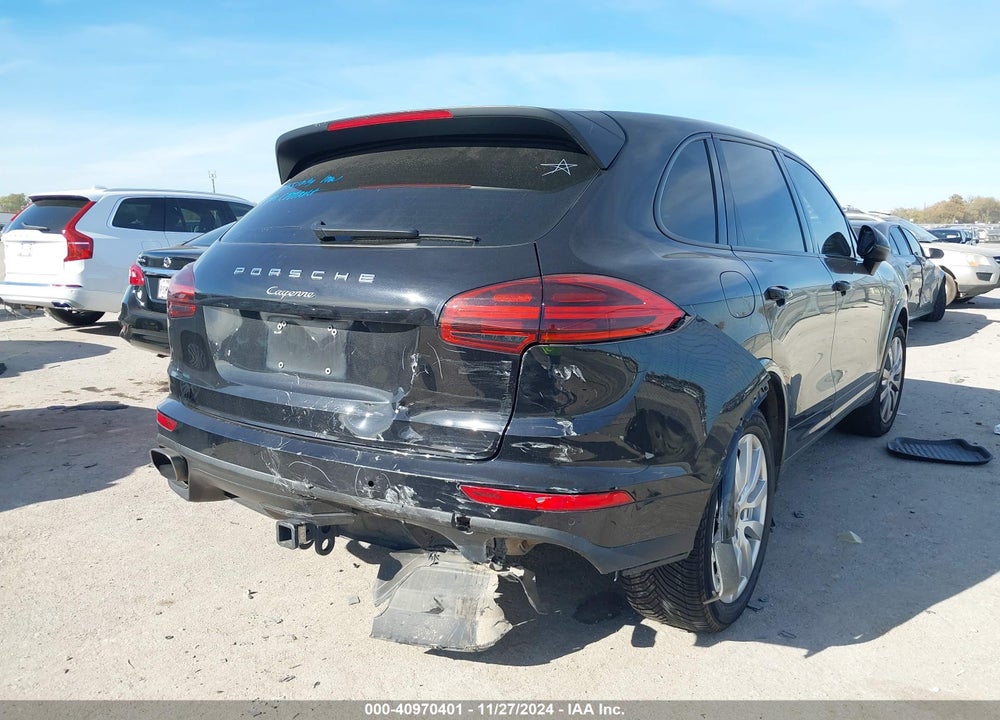 2017 PORSCHE CAYENNE PLATINUM EDITION VIN: WP1AA2A23HKA82561