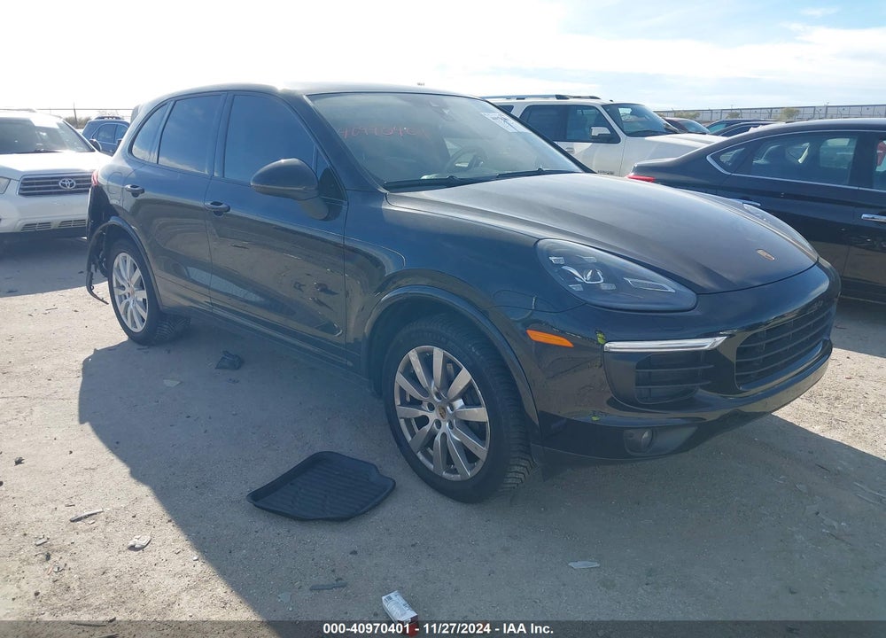 2017 PORSCHE CAYENNE PLATINUM EDITION VIN: WP1AA2A23HKA82561