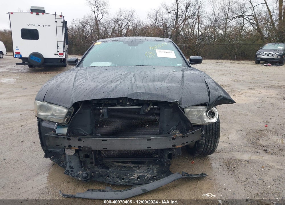 2011 DODGE CHARGER VIN: 2B3CL5CT5BH526924