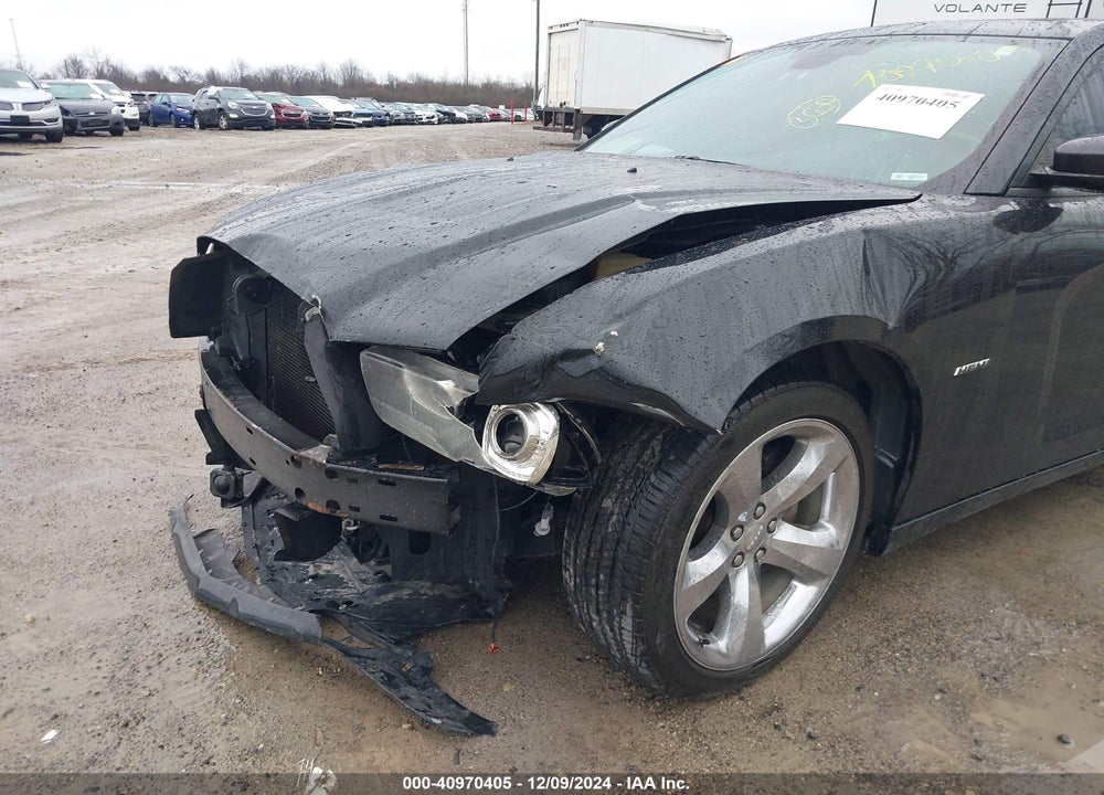 2011 DODGE CHARGER VIN: 2B3CL5CT5BH526924
