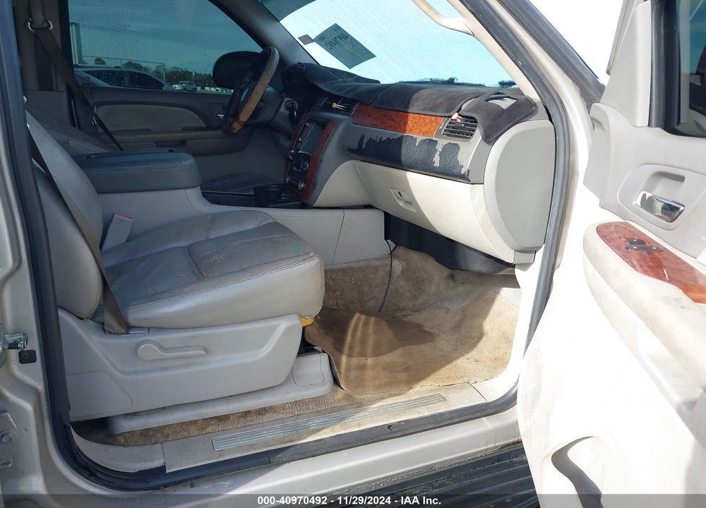 2007 CHEVROLET TAHOE LT VIN: 1GNFC13J57R344853