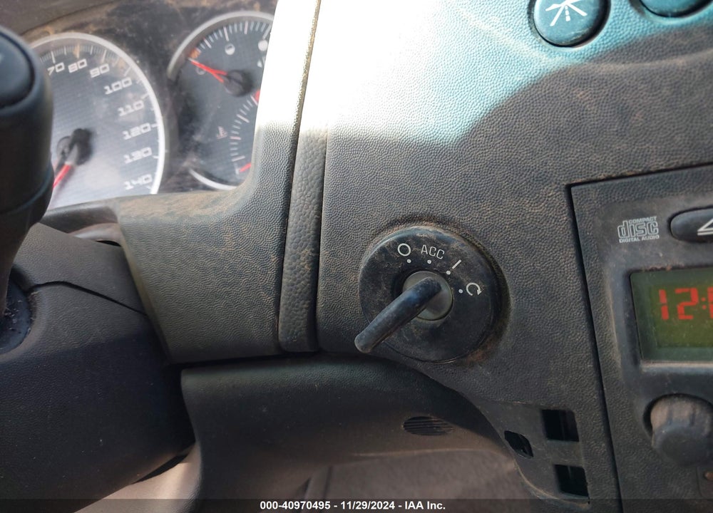 2005 PONTIAC GRAND PRIX VIN: 2G2WP522X51350625