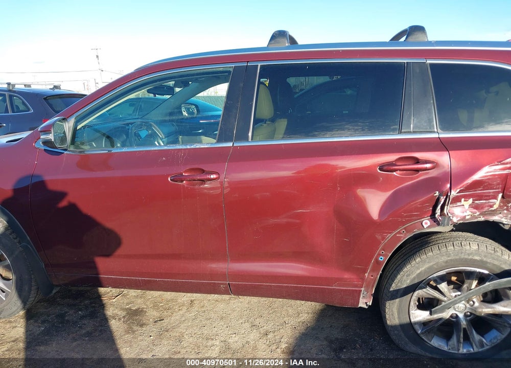 2015 TOYOTA HIGHLANDER XLE V6 VIN: 5TDJKRFHXFS185034