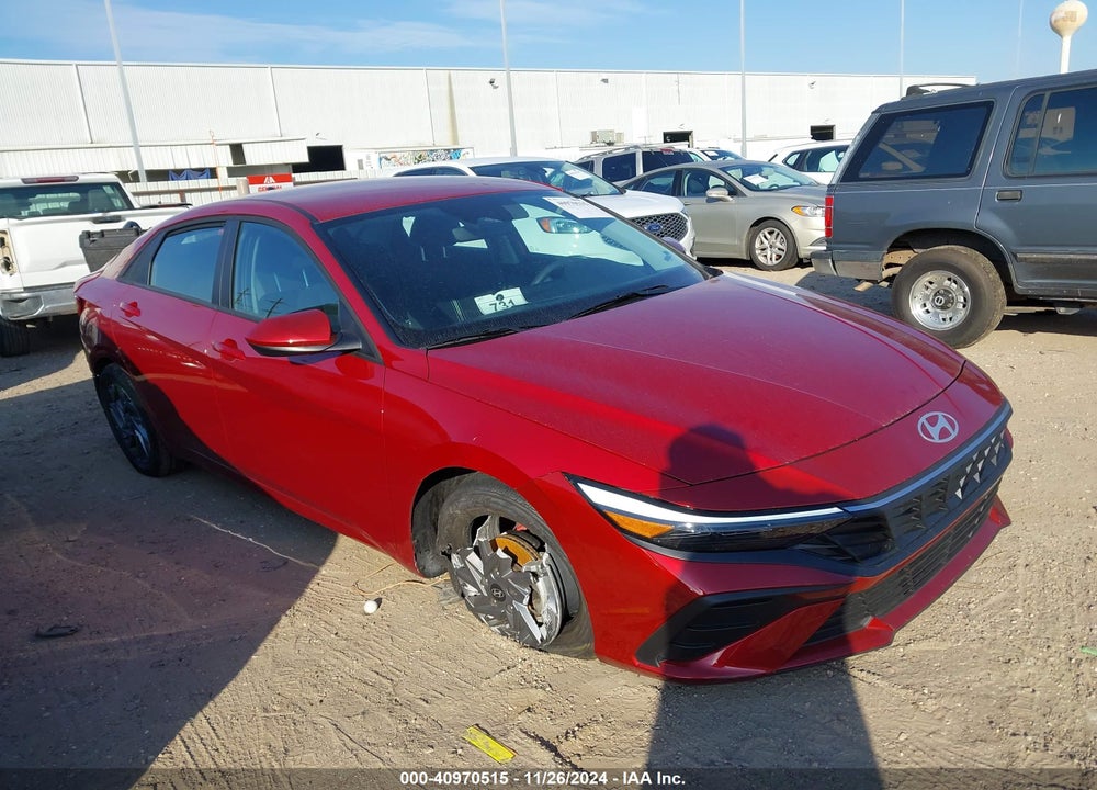 2024 HYUNDAI ELANTRA SEL VIN: KMHLM4DG1RU800582