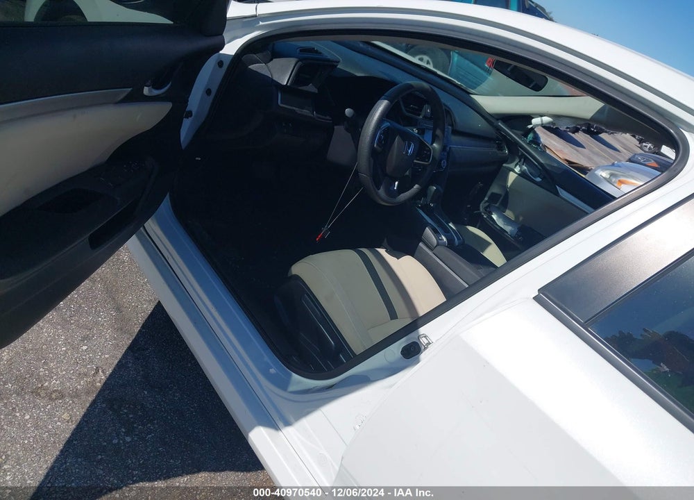 2020 HONDA CIVIC LX VIN: 2HGFC2F6XLH592369