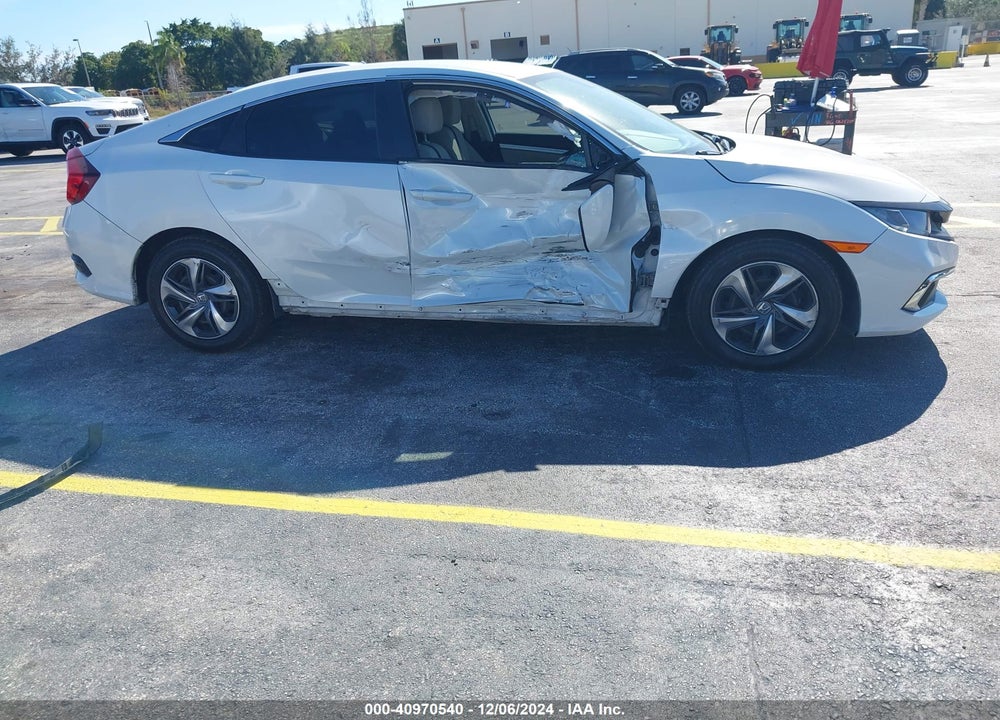 2020 HONDA CIVIC LX VIN: 2HGFC2F6XLH592369
