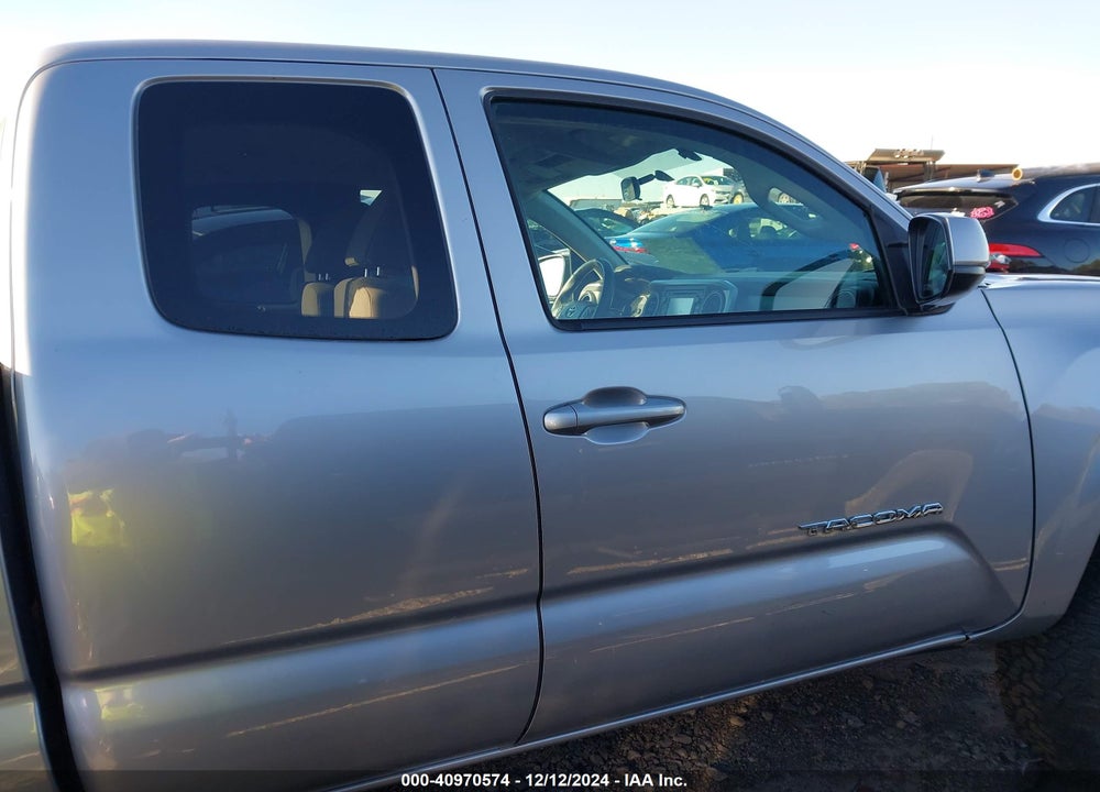 2016 TOYOTA TACOMA SR5 V6 VIN: 5TFSZ5AN2GX004655