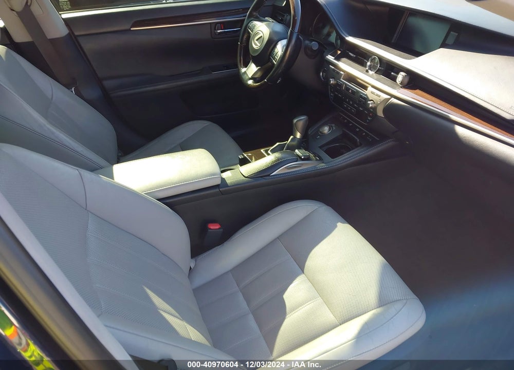 2016 LEXUS ES 350 VIN: JTHBK1GG8G2233813