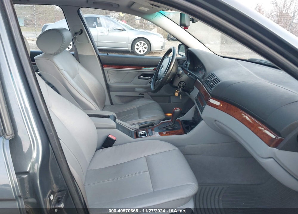 2001 BMW 530IA VIN: WBADT63471CF13739