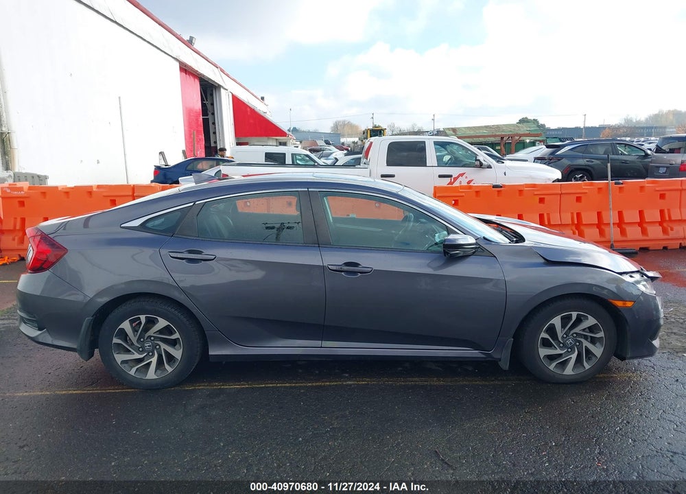 2017 HONDA CIVIC VIN: 2HGFC2F71HH512800