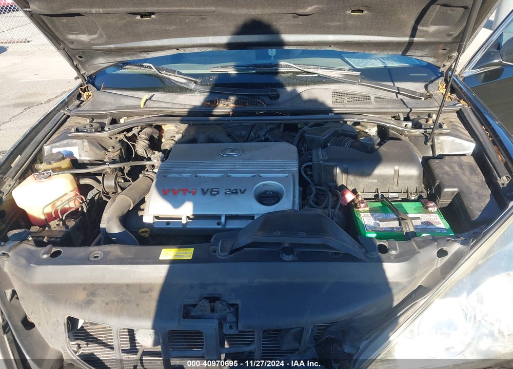 2002 LEXUS ES 300 VIN: JTHBF30G225001466