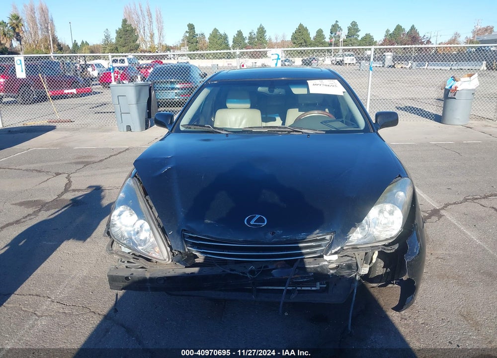 2002 LEXUS ES 300 VIN: JTHBF30G225001466