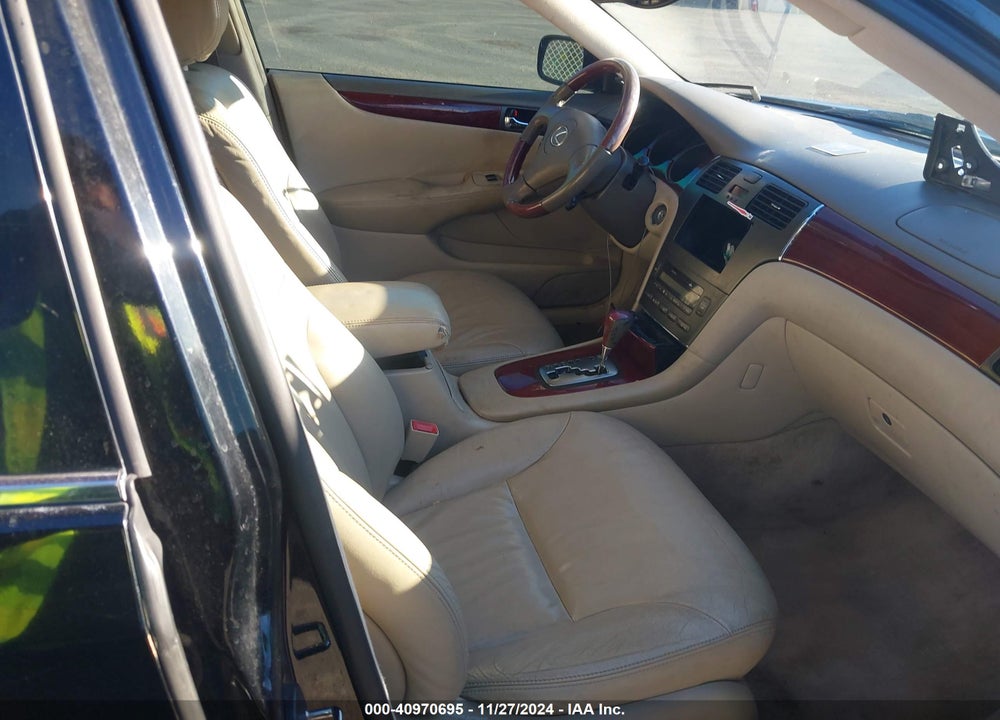2002 LEXUS ES 300 VIN: JTHBF30G225001466